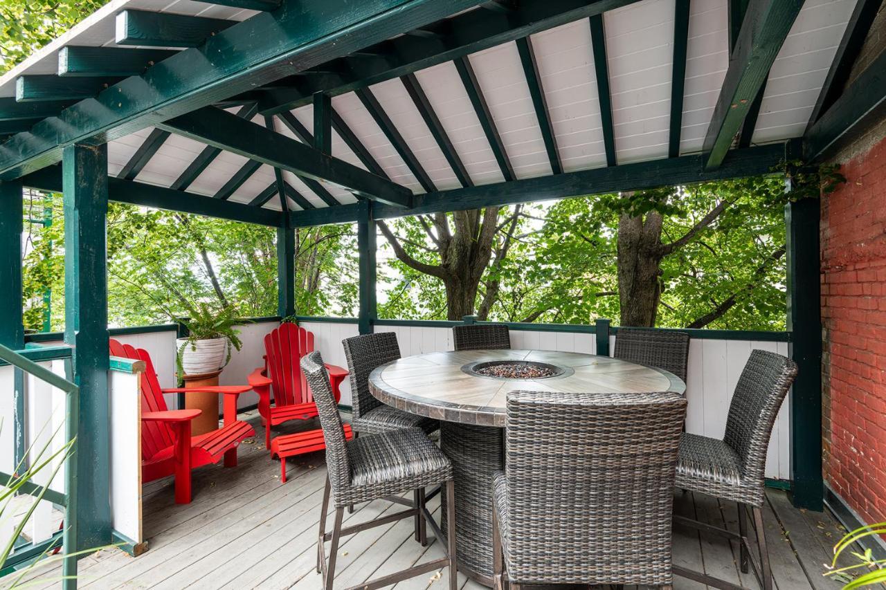 Le Coureur Des Bois Bed & Breakfast Quebec City Exterior photo